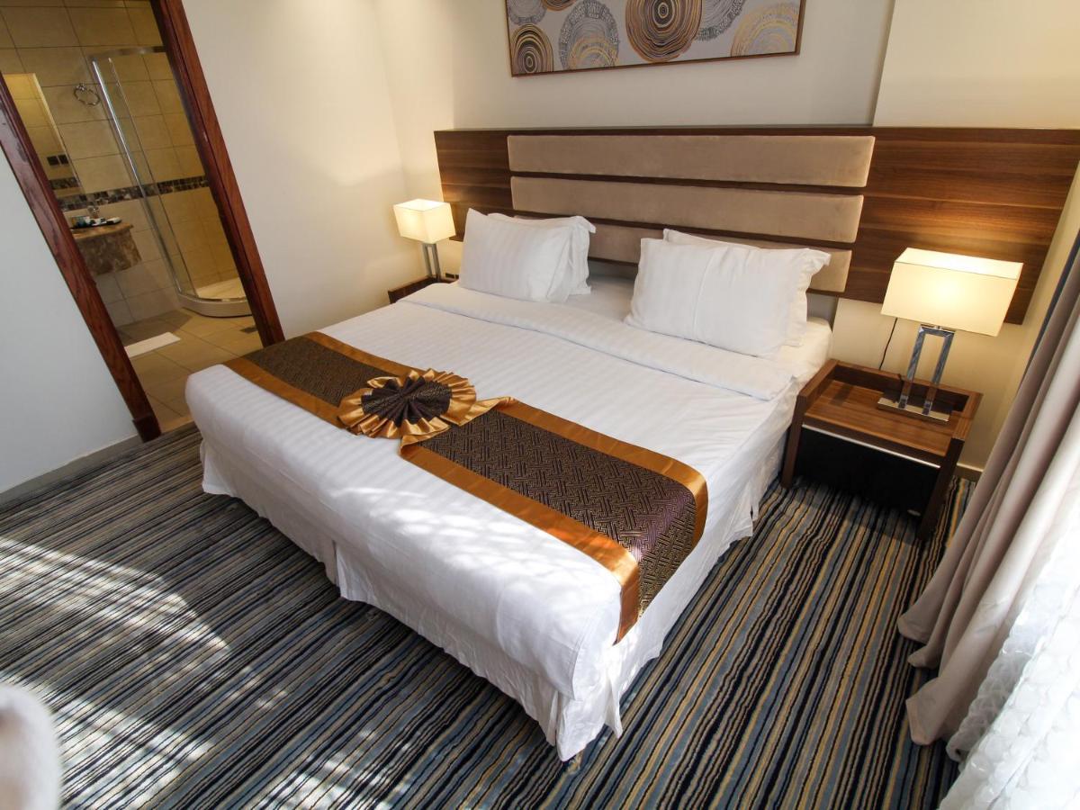 Friesian Hotel Suites Jeddah Ngoại thất bức ảnh