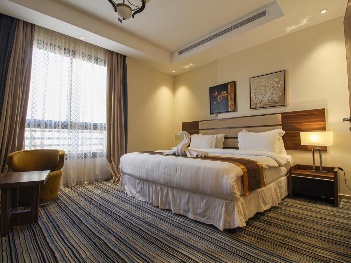 Friesian Hotel Suites Jeddah Ngoại thất bức ảnh
