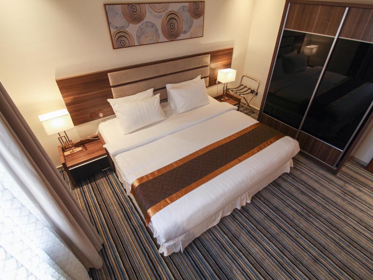 Friesian Hotel Suites Jeddah Ngoại thất bức ảnh