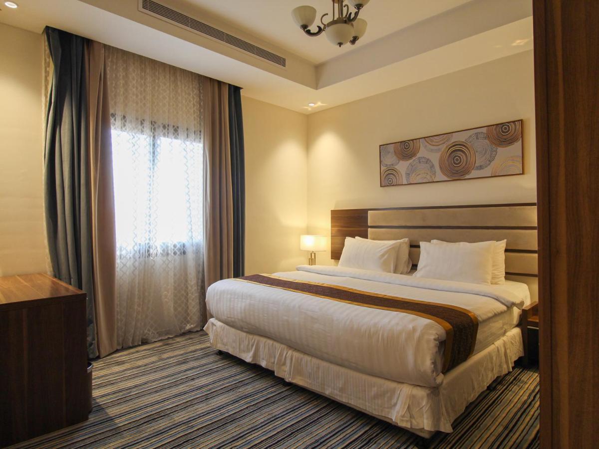 Friesian Hotel Suites Jeddah Ngoại thất bức ảnh
