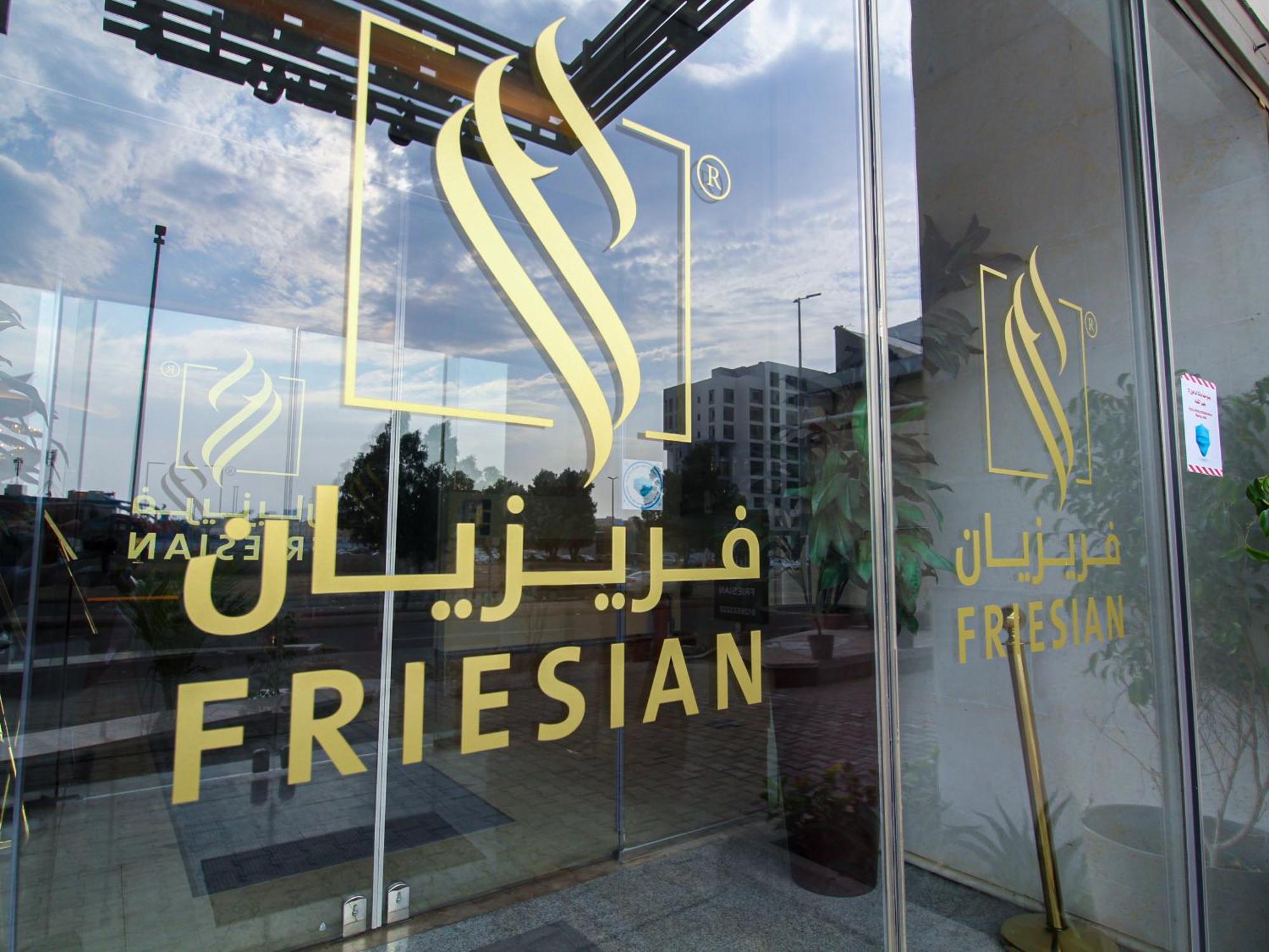 Friesian Hotel Suites Jeddah Ngoại thất bức ảnh