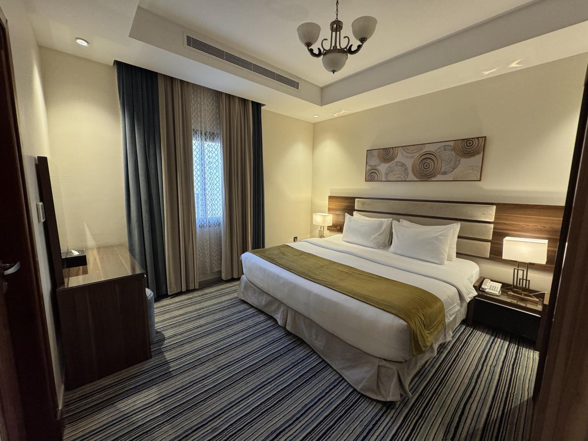 Friesian Hotel Suites Jeddah Ngoại thất bức ảnh
