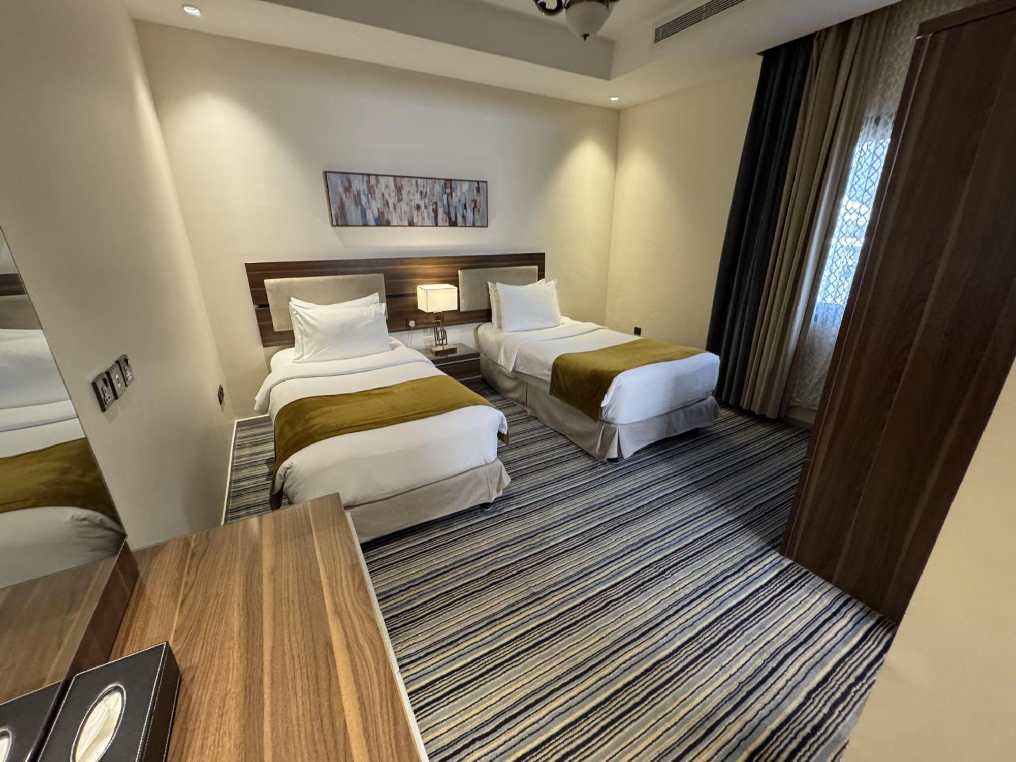 Friesian Hotel Suites Jeddah Ngoại thất bức ảnh