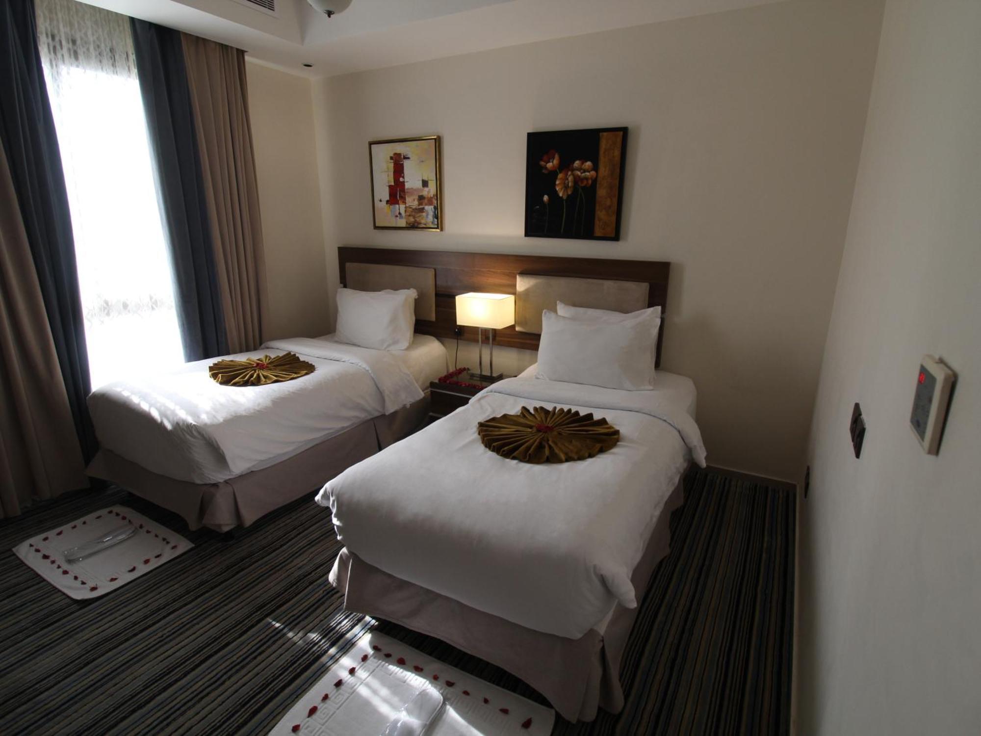 Friesian Hotel Suites Jeddah Ngoại thất bức ảnh