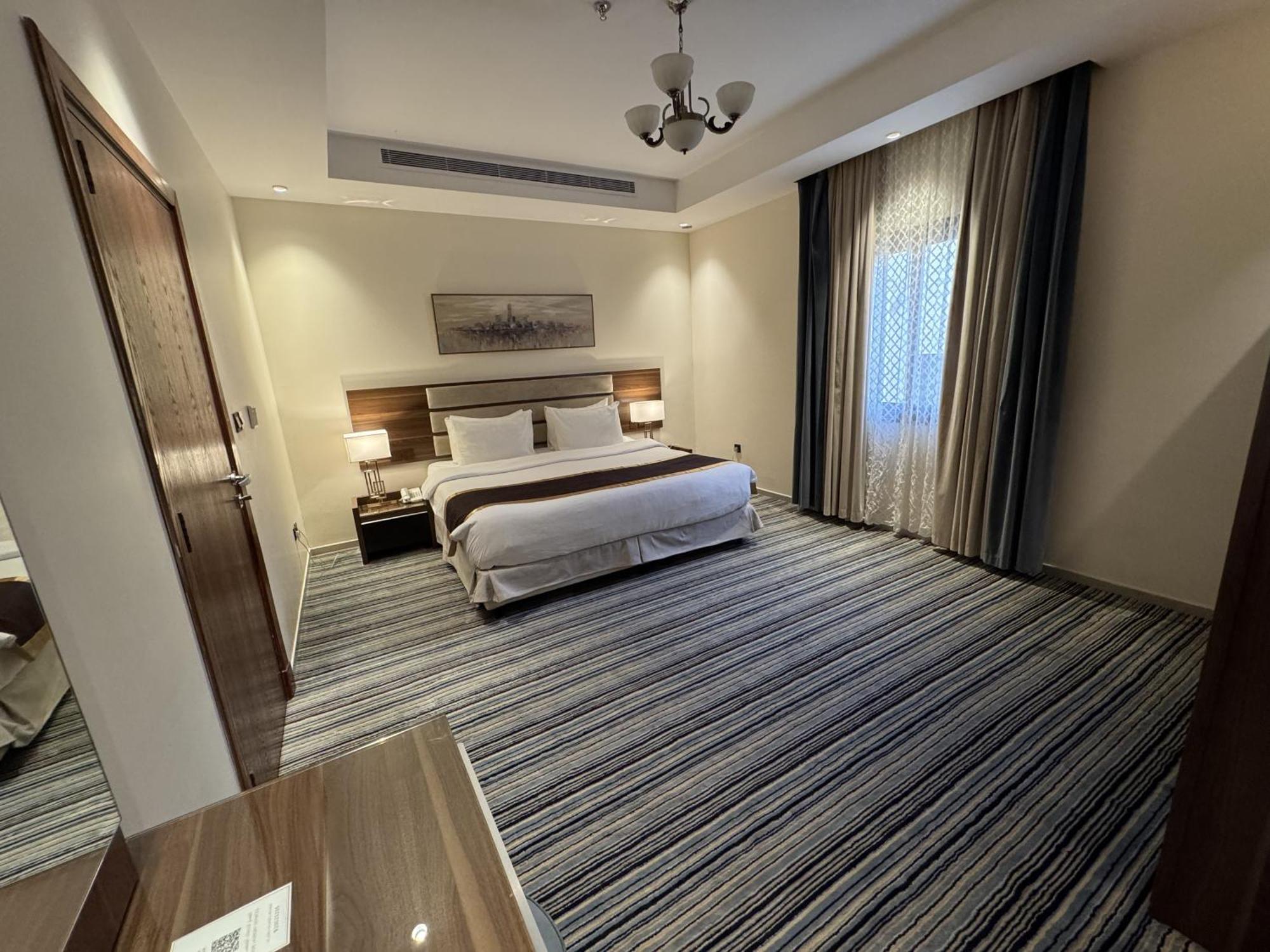 Friesian Hotel Suites Jeddah Ngoại thất bức ảnh